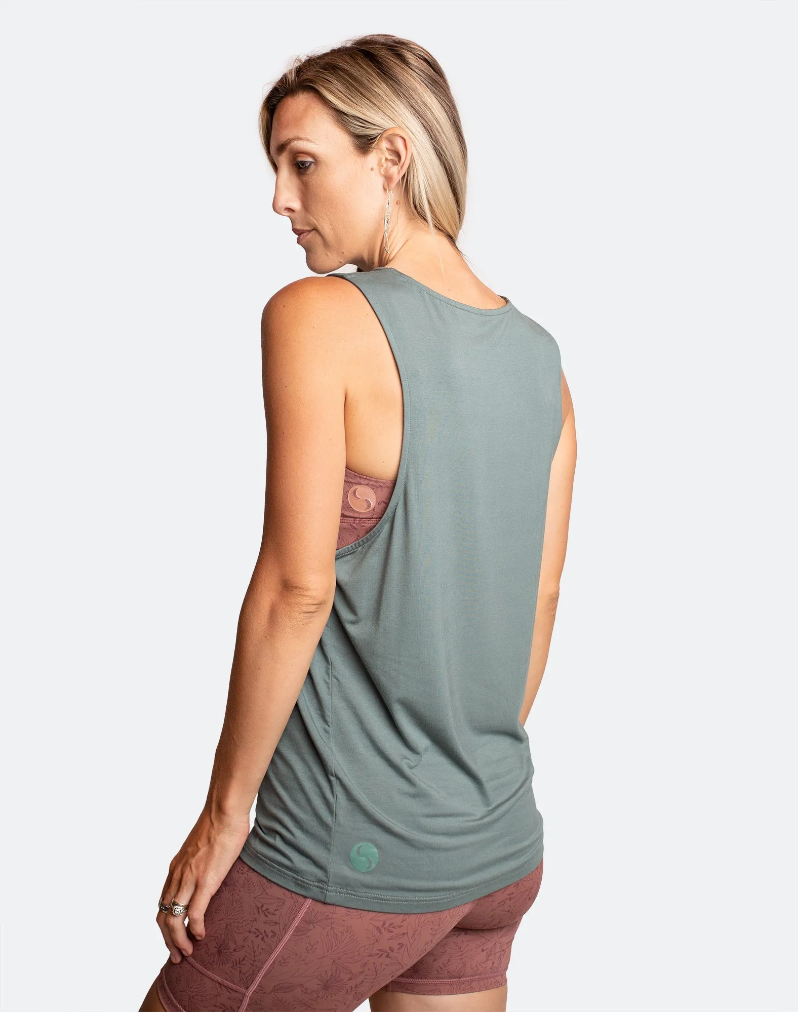 Relove ** Breastfeeding Top - Casual Tank Sage