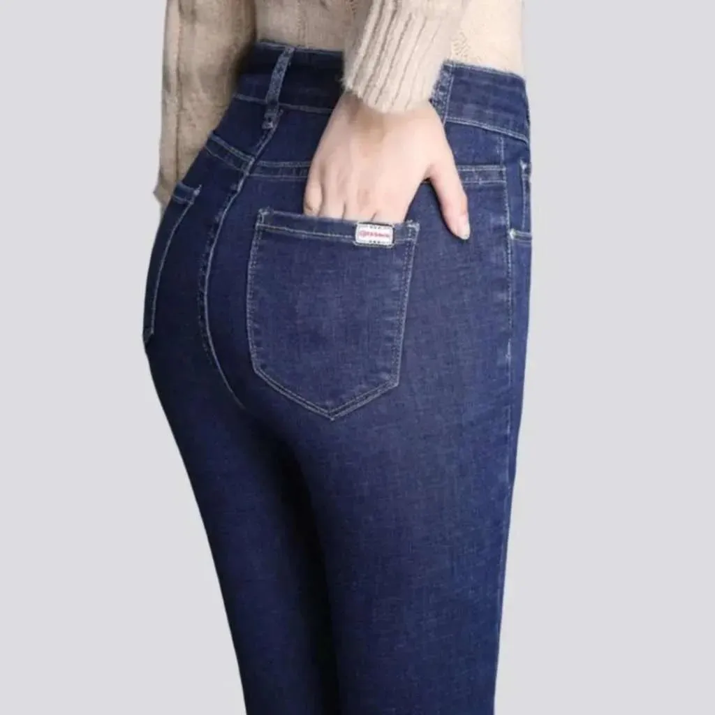 Stretchy skinny jeans
 for ladies